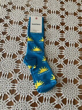 New Adult Sz. M/L Sock Fancy Camp Sunshine Crew Socks